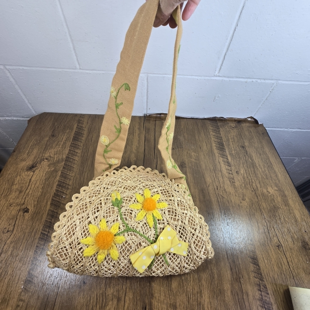 Vtg Sisal Straw Cottagecore Sunny Yellow Flower Bag - Picture 4 of 9